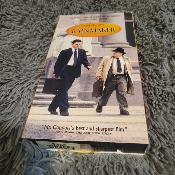 John Grisham's The Rainmaker VHS Movie (1997) - Picture 3 of 7